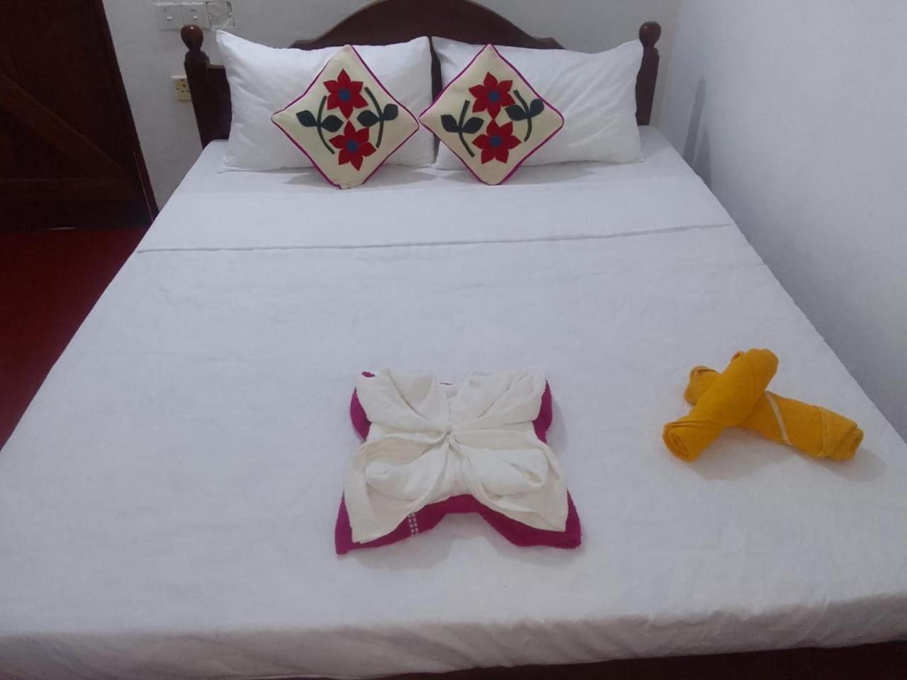 Winstar Homestay Sigiriya Eksteriør billede